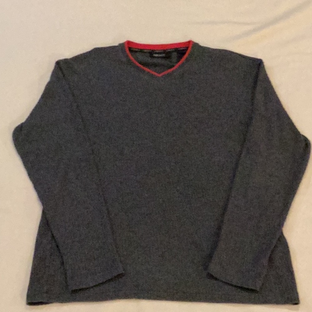 (M) DKNY Grey V-neck Sweater
